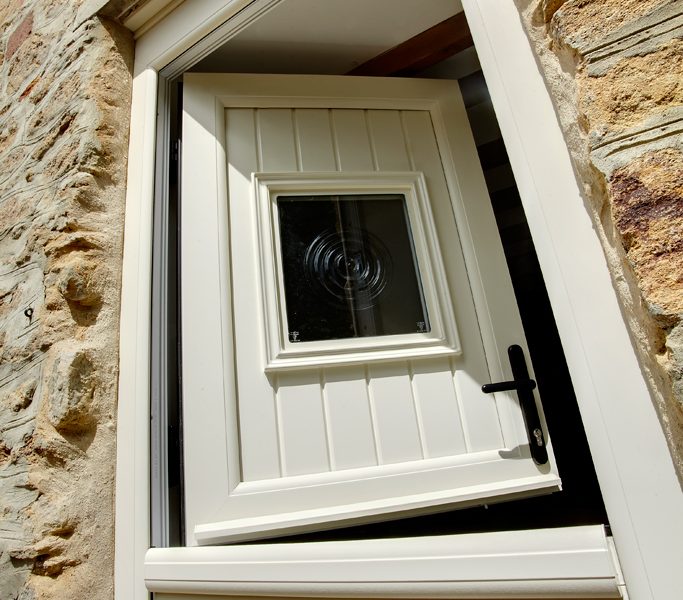 white stable doors drakes broughton, worcestershire