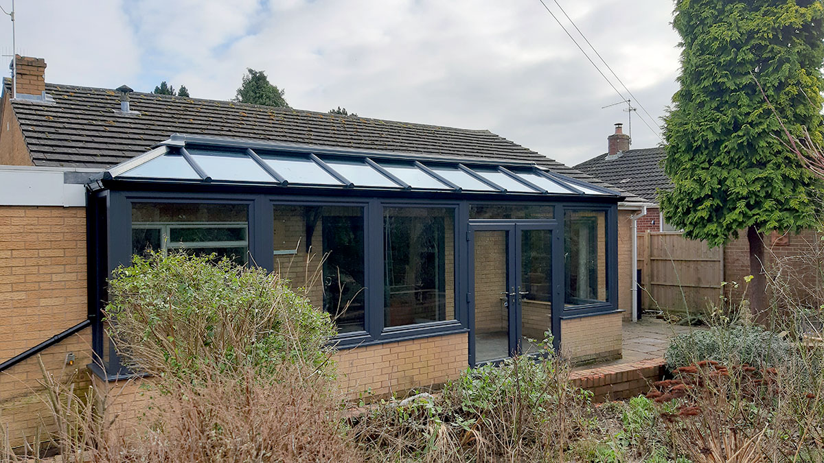 lean to conservatory Drakes Broughton
