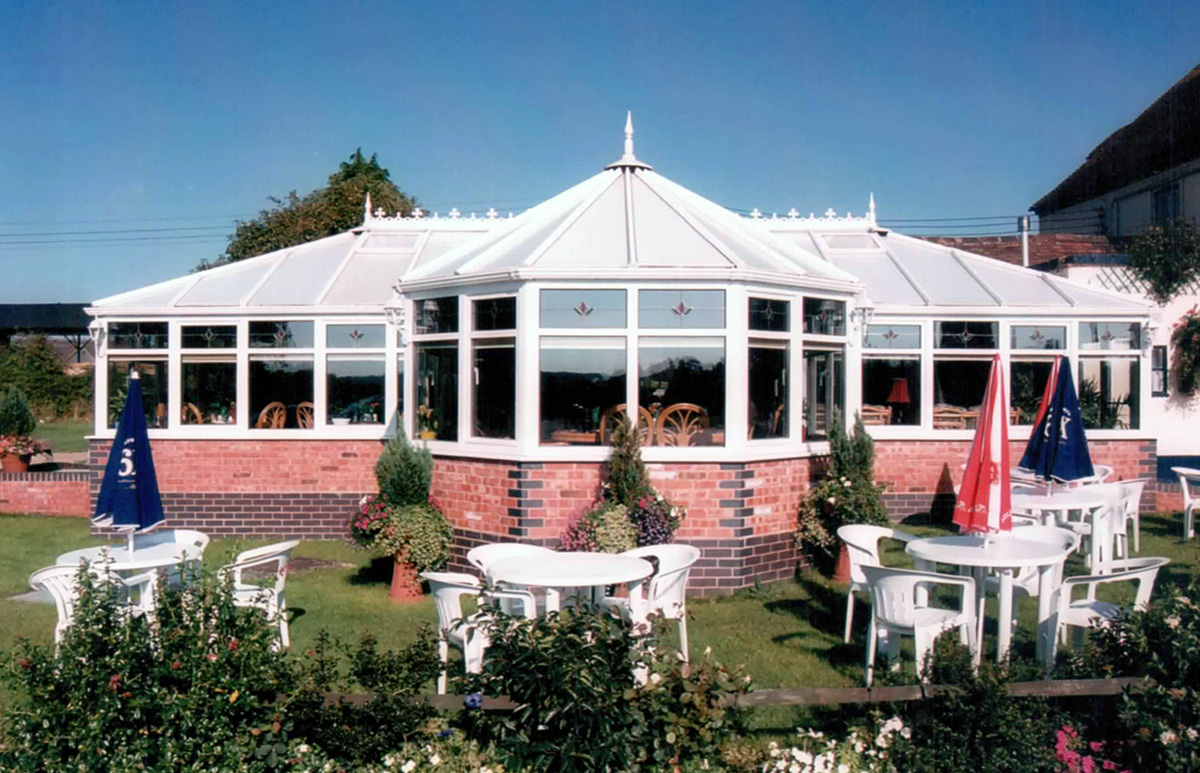 bespoke conservatories Drakes Broughton Worcestershire