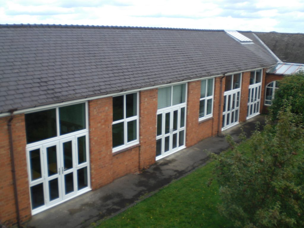 school build services in Upton Warren