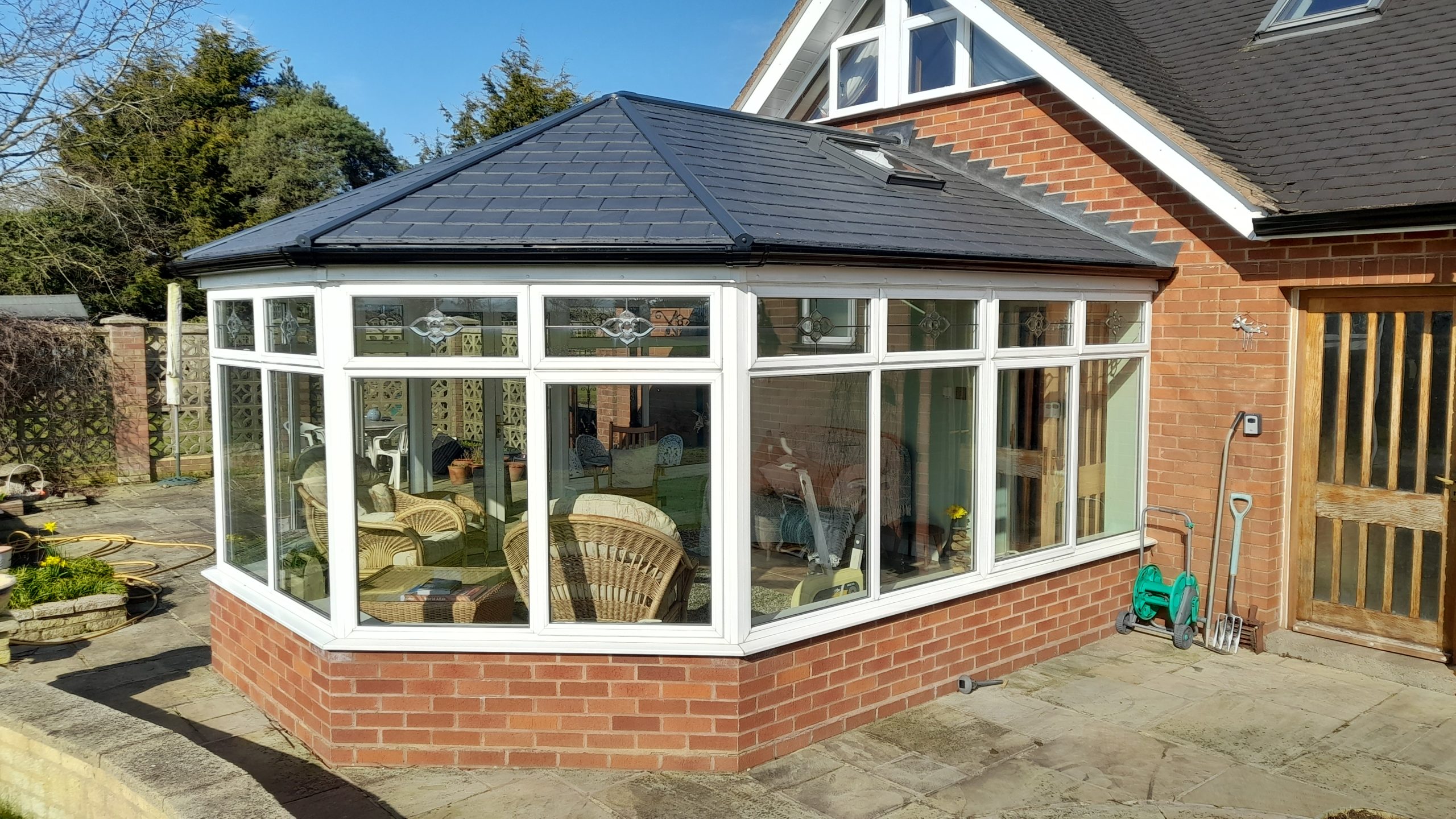 Lean-to Conservatories vs. Extensions: Which is Best for You?